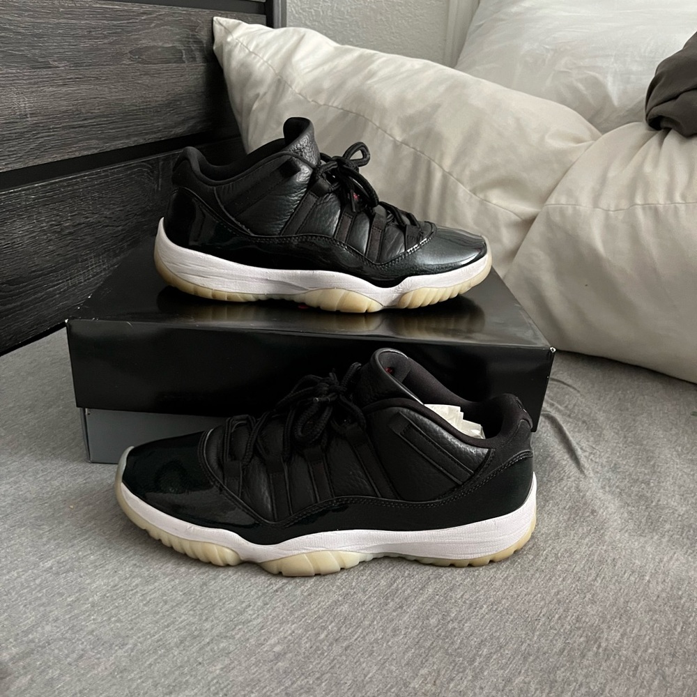 Jordan 11 Low 72-10 Men’s Size 10